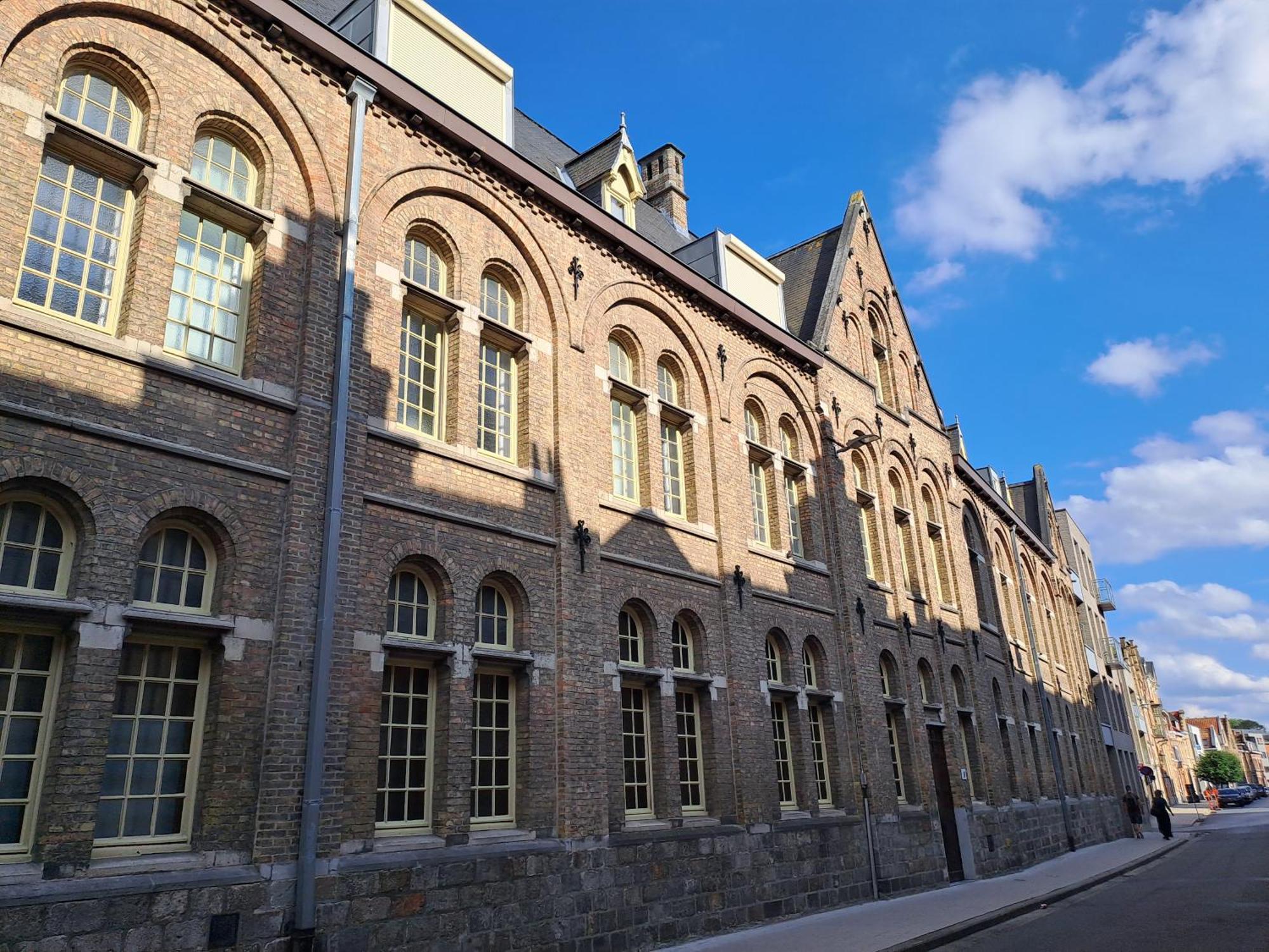 The Carmelite Lägenhet Ieper Exteriör bild